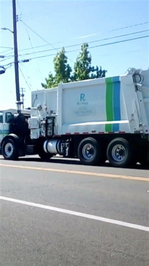 autocar acx diesel heil python on recycling (time to kick on the engine fan)