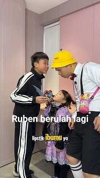 Rafa tells Ruben to ruin his mother's lipstick and perfume #shorts #funnyvideo #dubbing #hilariou...