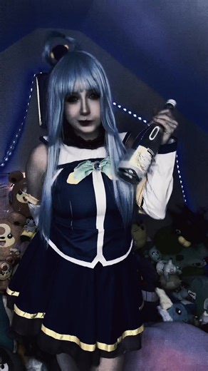 😋 #konosuba #konosubarashiisekai #aqua #water #cosplayer