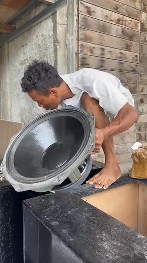 10K views · 57 reactions | Speaker installation on a sound system @highlight #five18audio #soundsystemdistro #50apowerdistro #floridasoundsystem #soundsystemcommunity #cc #soundsystemculture #soundsystem # | Love Unity | Facebook