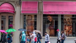 L Brands to close 250 Victoria’s Secret stores, 50 Bath & Body Works locations