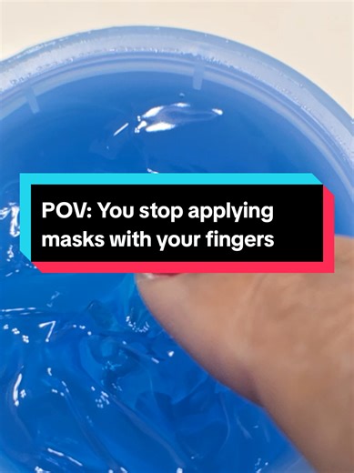 Silicone face mask applicators make applying masks cleaner, smoother, and more controlled. They help spread product evenly without using fingers, reduce mess, and are easy to rinse and reuse. A simple tool that fits naturally into a more intentional skincare routine. #SkincareTools #CleanSkincare #AtHomeFacial #SkincareRoutine #IntentionalSkincare