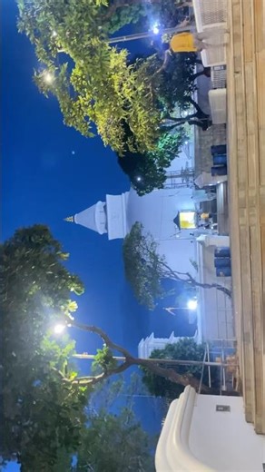 🤍🪬🌷 #srilanka #katharagama #kiriwehera #temple #blessed #visitsrilanka #cometosrilanka #travel