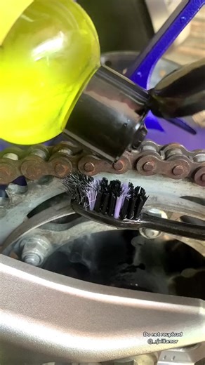 Anti rust lubricant #rustremover #rustremoval #rustrepair #antirust #remover #rust #motorcycle #fyp