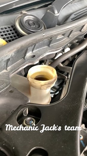 How To Replace Brake Fluid by Yourself #mechanic #mechanicjack #replace #brakefluid | Mechanic Jack's team