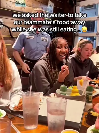 Gunung semeru meletus lagi pada sore hari ini rabu tanggal 19-11-2025 pukul - 16:00 wib#gunungsemerulumajang #gunungsemerumeletus #fyp #usa