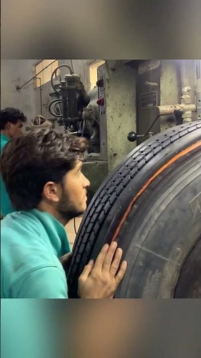 From Worn-Out to Like-New | The Incredible Factory Process of Retreading Old Tires