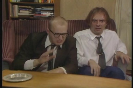 Bottom Season 1 Episode 3 - Contest