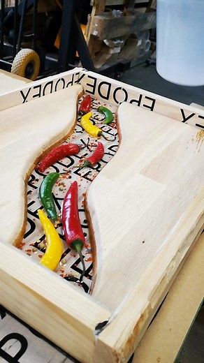 Making a cool epoxy board | Alumitube TV