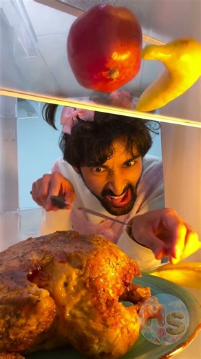 Le poulet transformé : fraises à la folie ! 🍓🐔😄