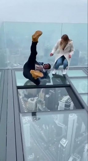 Terrifying Glass Bridge Prank Goes Viral: Floor Shatters Under Tourists!