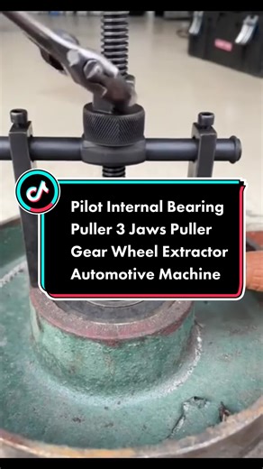 Pilot Internal Bearing Puller 3 Jaws Puller Gear Wheel Extractor Automotive Machine#innerbearingpuller #innerbearingpuller #powertools #powertoolsafety