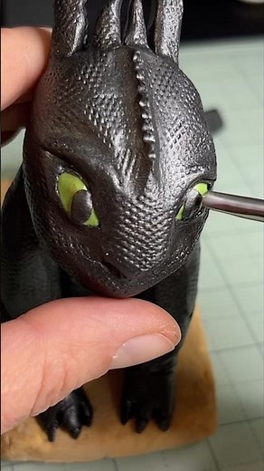 I Made a How to Train Your Dragon Mini Cake!