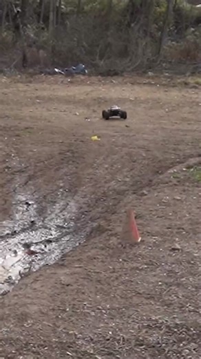RC Truck Maxx V2 Mudding - Remote Control Traxxas MudBog