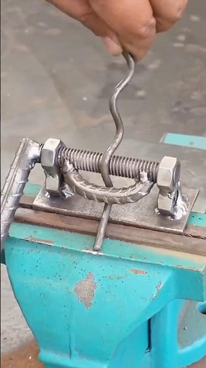Easy Iron Rod Bending Fence Design – Simple DIY Metal Fence Making 👍 #craft #handmade #skills