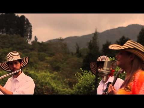 Colombia tierra querida CUMBIA- LUCHO BERMÚDEZ