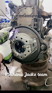 2.2M views · 18K reactions | Tips for replacing clutch bearings The reason for the incomplete clutch separation #mechanic #mechanicjack #tips #Replacing #clutch #bearings | Mechanic Jack's team | Facebook