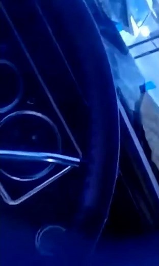 New KRYLON brand Spray Paint in a Can, Clear Gloss Coat with U.V. Protection