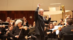 Знаменитый дирижер открыл международный фестиваль «Зарядье» в Москве
