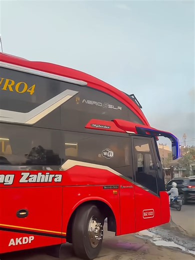 Mercedes-Benz 1626 Euro 4 Bus Features Unveiled