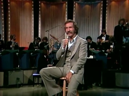Marty Robbins - A White Sport Coat And A Pink Carnation 🎶𝐄𝐧𝐣𝐨𝐲 𝐒𝐨𝐧𝐠: https://tunes.oldiesong70s.com/marty-robbins-a-white-sport-coat-and-a-pink-carnation | Still Love It, Oldies but Goodies