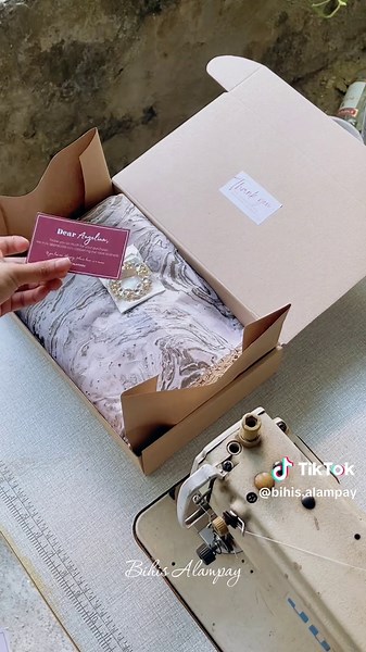 Alampay for Graduation: Filipino Traditions in Attire