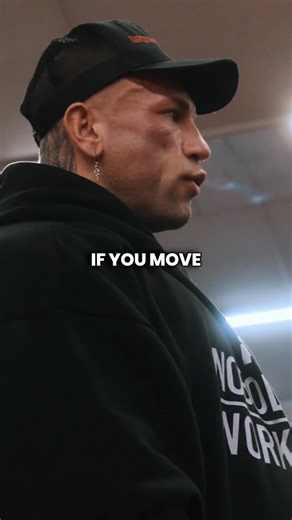 Kuba Sylvester Cielen | Building a back starts with a strong foundation 📈 Your foundation is your torso, if you have no control over your torso you will never... | Instagram