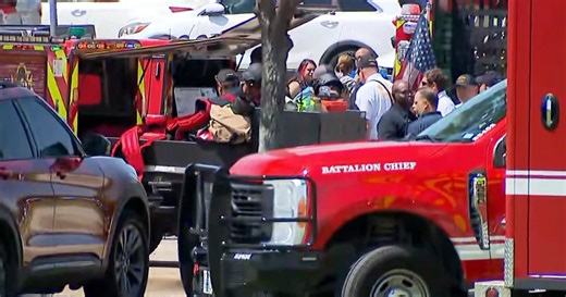 Suspect in custody after 4 hurt in Texas high school shooting