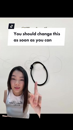 This is the sign to switch to silk hair ties and silk scrunchies #silkscrunchies #silkhairties #hairtok #hairtools #tiktokshopsg