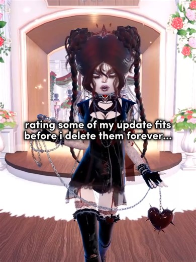 Rating My Recent Saved Outfits in Roblox