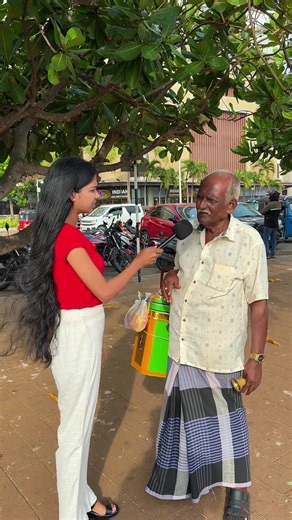 අවුරුදු 80 සීයා @_^nipu_umaya^_ #aimansrilanka #aimanfahim #public #Gallface #colombo