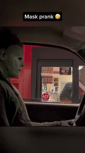 4.2M views · 118K reactions | #scareprank #scarecam #scaring #funny #pranks #fun #jumpscare #fail #failarmy #fyp #funnyprank | Scare pranks USA | Facebook