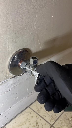 1M views · 4.3K reactions | Easiest Plumbing Job! #plumbingrepair #diy | Plumb Hero | Facebook