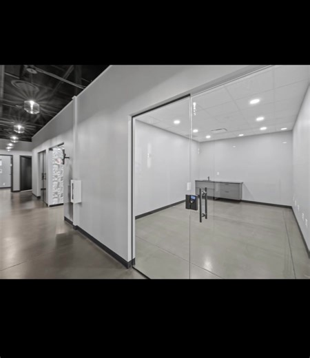 Level Up Your Hustle at Refresh studio Suites Ready to boss up and own your vibe? Refresh Studios is not your average salon space. We’re serving luxury, freedom, and major glow-up energy—right here in our brand-new, modern studio suites built for beauty pros who are ready to do their thing their way. What we’re bringing to the table: \t•\t10 sleek, private suites designed to impress \t•\t24/7 secure access—because your grind doesn’t stick to 9–5 \t•\tAll utilities, Wi-Fi & security included (so 