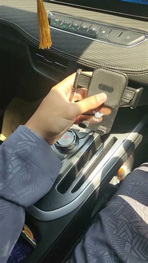 Top 5 Must-Have Car Phone Holders for Every Driver #HolderHP #CarHolder