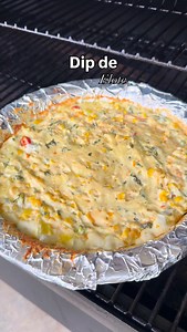 Dip de Elote/Mexican style corn dip . Receta: 1 to 2 cream cheese 1/2 a bar mozzarella cheese 1/2 a bar of quesillo I /2 a cup of sour cream 1/3 of white onion 1 to 3 jalapeños 1 chile guero 3 to 4 serranos bien maduros Manojo de cilantro 1 a 2 elites desgranados Sal y ajo en polvo algusto . . #mexicanstreetcorn #esquite #comidamexicana #mexicanfood #instagood #reels #food | El Mas Carbon