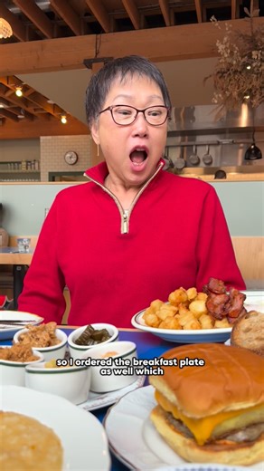 Jane Kim on Instagram: "I'm taking mom back to @xiaoyepdx for their brunch and we both walked out of there feeling like it's definitely one of Portland's underrated brunch spots! Highlights we're the Chinese sausage and cheddar biscuit, the cinnamon roll, and the home fries were actually so good but you really can't go wrong with anything on the menu. And don't worry, we packed up all the leftovers to share with our friends. We just can't help but try a little of everything 😅 📍 Xiao Ye 3832 NE