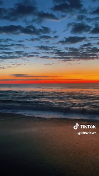 Stunning Beach Sunset Scenes with Ocean Waves