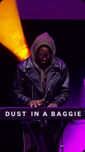 📻 These old jailhouse blues Dust in a Baggie - 11.1.25 @cfgbankarena 🎙️ @billystrings 🔊 @nugsnet Shoutout to @coryhenry who absolutely killed it on keyboard for both Baltimore shows 🎹 Increadible 🫨 Congrats to @billystrings joining @sternshow this morning. I don’t have @siriusxm radio but I’m sure the interview went well. Howie knows what’s good 🎶 🍎 | Love and Sound