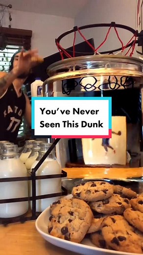 You’ve Never Seen A Dunk Like This! How To Dunk Coming In Part 2! #HomeCourtDunkoff #SummerWorkout @milkupontario #magic #tutorial #NBA #Raptors