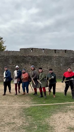 Reasons to Visit Ludlow Castle this Bank Holiday… 1️⃣ Step inside The Beaufort Company’s medieval encampments 2️⃣ Watch thrilling combat displays 3️⃣ Have-a-go archery for all ages, with The Bowmen of Caradoc 4️⃣ Talks & demos on weapons, armour & costume 5️⃣ All set within a genuine Wars of the Roses stronghold. Gather your household and make haste to Ludlow Castle - Gates open at 10.00am! ⚔️ | Ludlow Castle