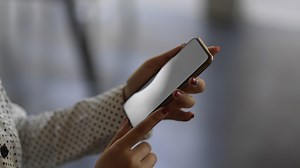 Spanien: Jugendliche verbreiten KI-generierte Nacktbilder von Mädchen