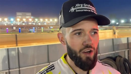 🎥 𝗥𝗘𝗔𝗖𝗧𝗜𝗢𝗡 | 🗣️ Oxford’s Erik Riss on just falling short at home to Sheffield this evening. ⛪️ 𝗦𝗣𝗜𝗥𝗘𝗦 4️⃣5️⃣-4️⃣5️⃣ 𝗧𝗜𝗚𝗘𝗥𝗦 🐯 *𝘛𝘪𝘨𝘦𝘳𝘴 𝘸𝘪𝘯 5-4 𝘪𝘯 𝘚𝘶𝘱𝘦𝘳 𝘏𝘦𝘢𝘵. #️⃣ #OXFSHE #britishspeedway🇬🇧 | British Speedway