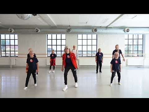 DANS FOR BARN | KLOKKA Med Studio Nille