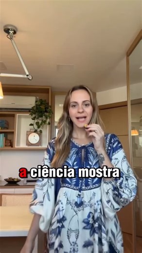 Priscila Antunes CRM 109981-7 on Instagram: "Resumi em 1:40 segundos a base do meu trabalho sobre mentalidade dentro da CSC. A obsessão positiva (e não a obstinação) no cenário que você imagina viver é o que atrai oportunidades e pessoas para te ajudar nessa caminhada. Digita aqui MENTE e entre no grupo para ter acesso ao meu material gratuito 👇🏼 🦋 Primeira turma CSC de 2026 - 12 de janeiro"