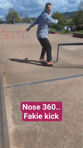 old dude bank skateboarding #skateboarding in your 50ss