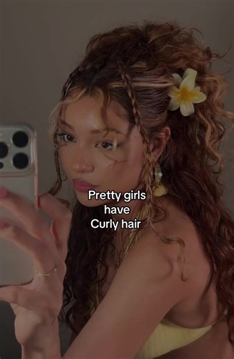 Everyone is pretty btw 🦋#curlyhairtutorial #curly #hair #fyp #pretty | pretty girls have wavy hair