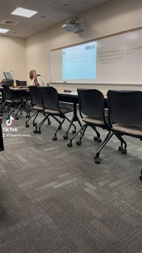 Meet Eva 👋 ◽️She is an Early College Degree Program student and will graduate from high school next month with an associate degree from HCC ◽️Majoring in Biology ◽️Works in the STEM lab on campus ◽️Transferring to the University of Pittsburgh to study pre-medicine ◽️Came to HCC to get a jumpstart on her medical research career #hccnow #dayinthelife #communtiycollege #collegelife #STEM #girlsinstem #earlycollege | Hagerstown Community College