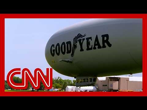 ‘Feels like I’m driving a bus’: CNN reporter pilots Goodyear blimp for the first time