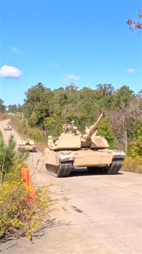 Rolling into this week Armor Style #usarmy #armylife #bemoore U.S. Army Armor School 5-15 CAV US Army Recruiting Command (USAREC) U.S. Army Training and Doctrine Command U.S. Army Maneuver Center of Excellence.Thunderbolt Chapter of United States Cavalry and Armor Association 2-15 Lions Cover the Front 1st Battalion, 81st Armor Regiment | 194th Armored Brigade